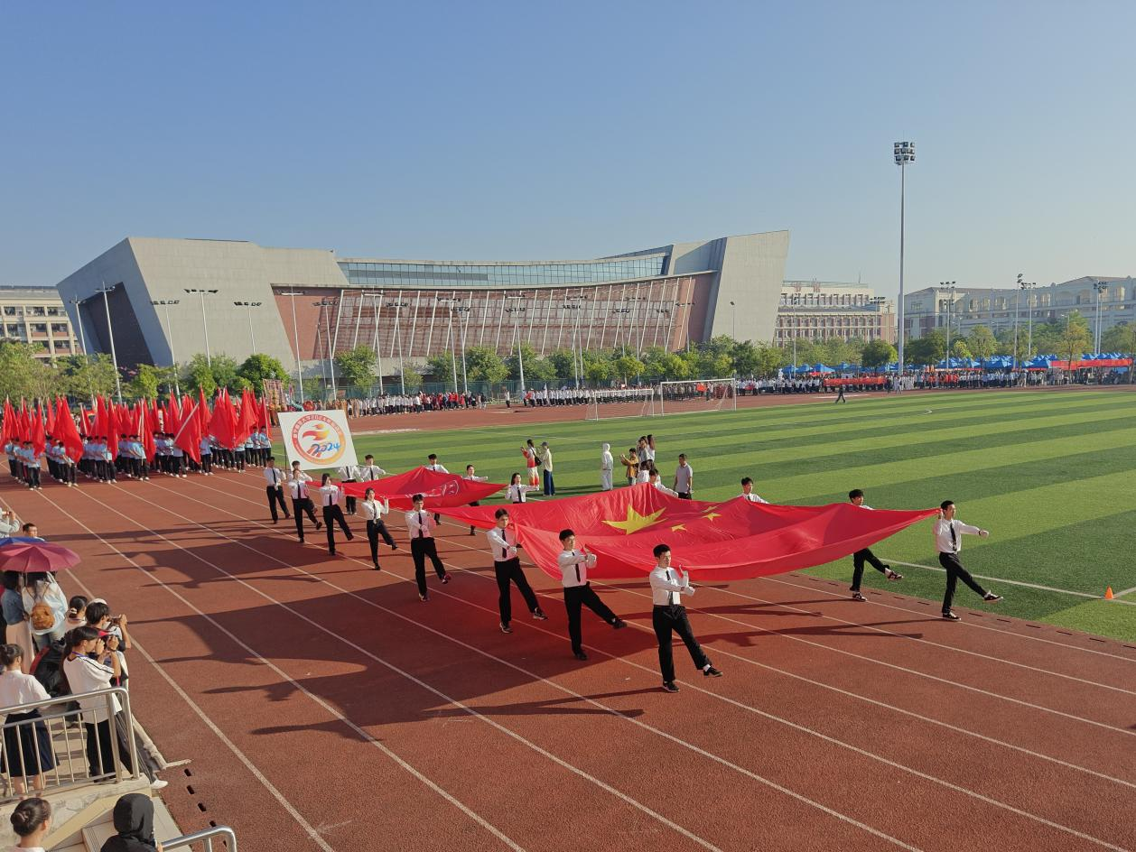 全高仪协调孙政扩大体育市场，护卫体育营业